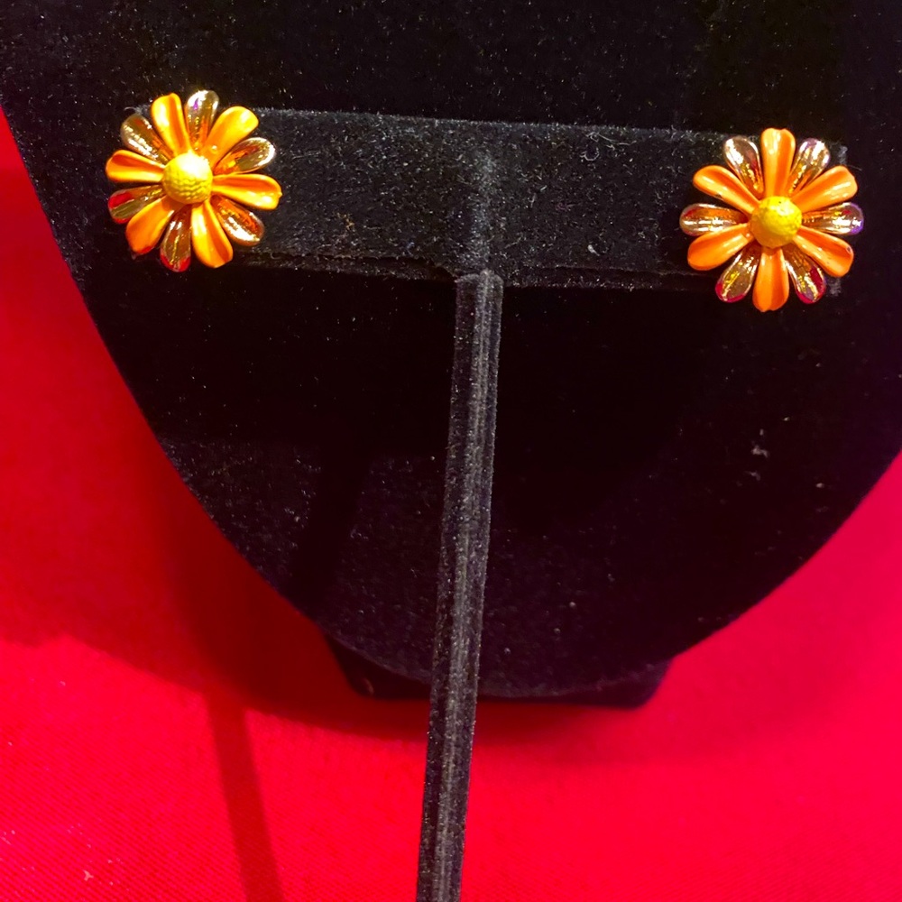Orange and Yellow Flower Earrings. NEW